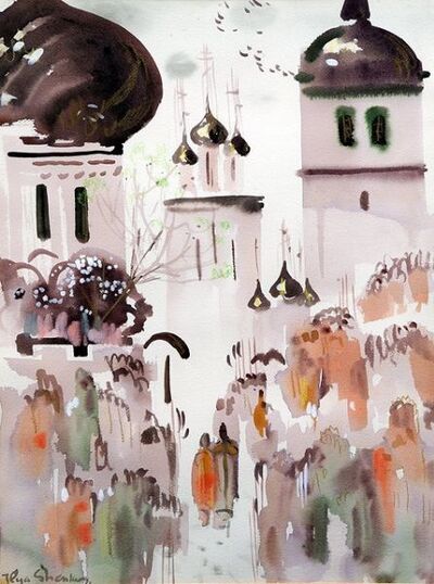 figures-before-a-russian-building